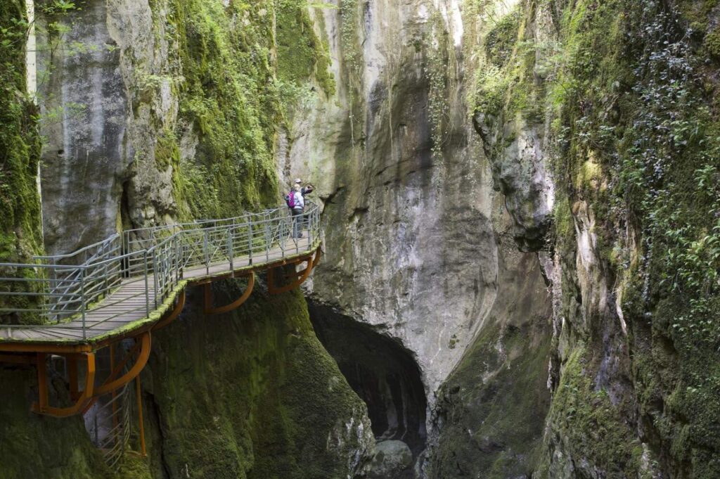 Visitez les gorges de fier à quelques minutes d'Annecy